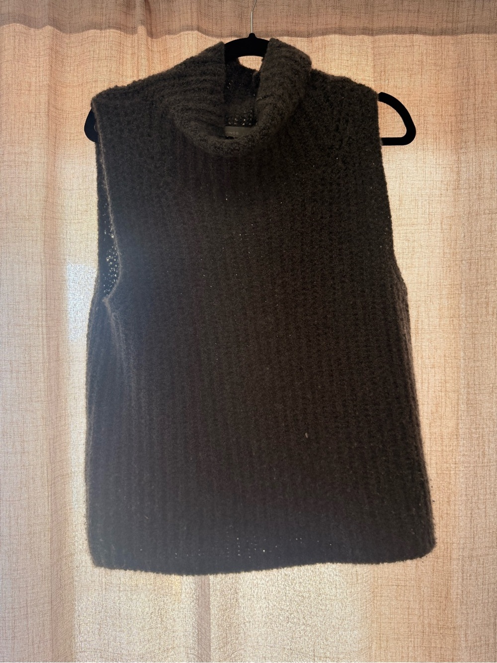 Vince Sleeveless Turtleneck Sweater Vest - Gray